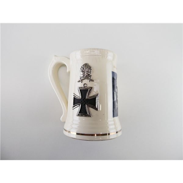 HAUPTMANN WERNER BAUMBACH LUFTWAFFE COMMEMORATIVE CERAMIC MUG