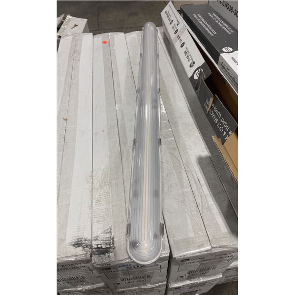 13 CASES OF 6 EE LIGHTING VTB3-4-3WS38-3CCTB VAPOUR TIGHT LUMINAIRE (EOK51)