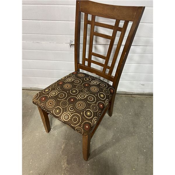 Accent Chair with Seat storage