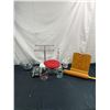 Image 1 : Kitchen Accessories and Bakeware