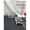 Image 3 : Kitchen Accessories and Bakeware