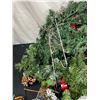 Image 6 : Christmas Greenery