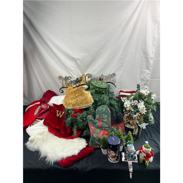 Christmas Decor Lot