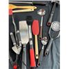 Image 2 : Assortment of Kitchen Utensils