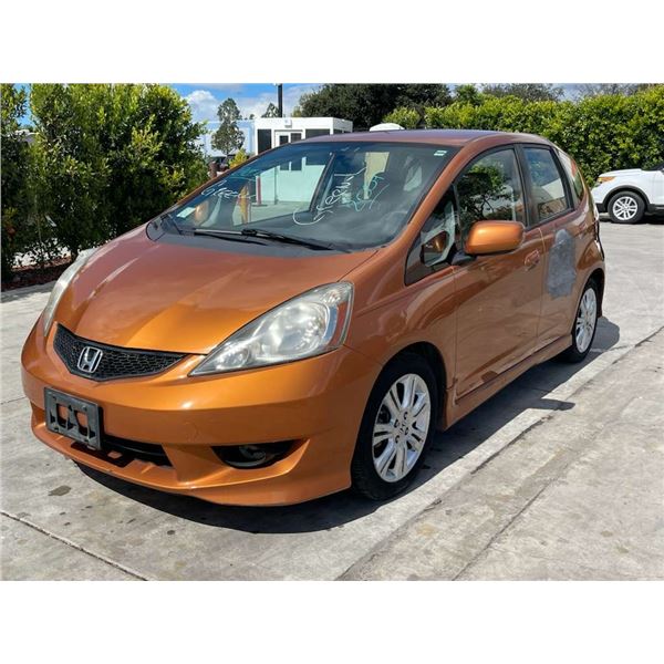 HOND FIT 2009 O/S TITLE 2 DAYS