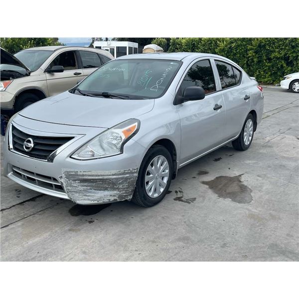 NISS VERSA 2015 O/S T-DON