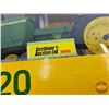 Image 9 : John Deere Collector Edition Tractor : 50th Anniversary of the 3020/4020 : 1963 (ERTL) (Scale 1:16) 