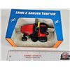 Image 8 : Massey Ferguson 2616H : Lawn & Garden Tractor (Scale Models) (Scale 1:16) (Box Measures : 4-1/4"H x 