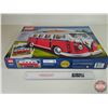 Image 3 : LEGO Building Toy : Volkswagen T1 Camper Van  (Box Measures : 14-3/4"H x 18-3/4"W x 2-5/8"D)