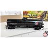 Image 2 : Athearn B/A Tank Car ("HO" Scale) (Box Measures : 1-1/2"H x 7-3/4"W x 3-3/4"D)