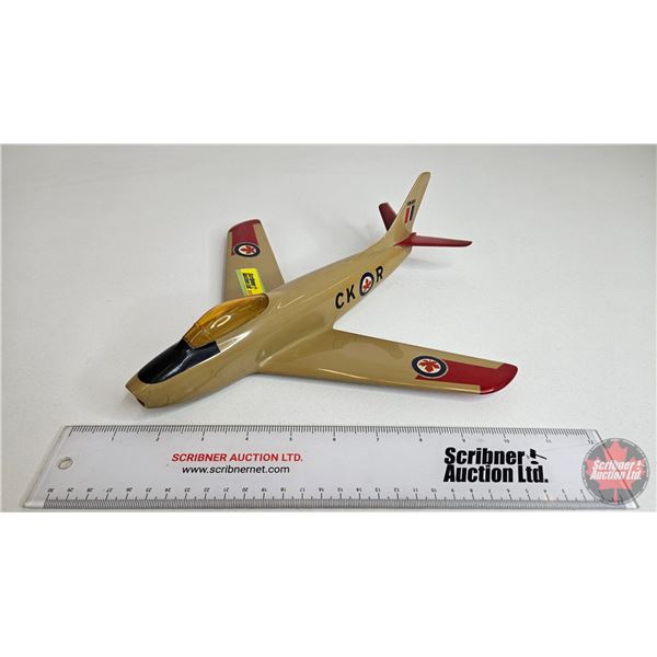 Topping Models : Solid Resin F-86 Sabre (No Stand) (See Consignor Notes) (Measures : 3-1/4"H x 11-1/