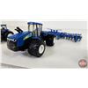 Image 3 : New Holland Collector Combo : 3 Tractors & Cultivator (Scale 1:64)