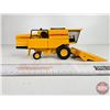 Image 5 : New Holland TX34 Combine with Corn Header (Scale 1:42)