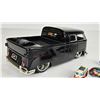 Image 3 : Collector Combo: VW Bus/Truck (Scale 1:24) & Micro VW Toys