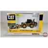 Image 2 : CAT : Cat 980G Wheel Loader  (Scale 1:50) (Box Measures: 6-1/2"H x 11-3/4"W x 4-5/8"D)