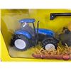 Image 3 : New Holland CR9090 Combine w/ Tractor & Grain Cart : (New-Ray) (Plastic) (Scale 1:32) (Box Measures 