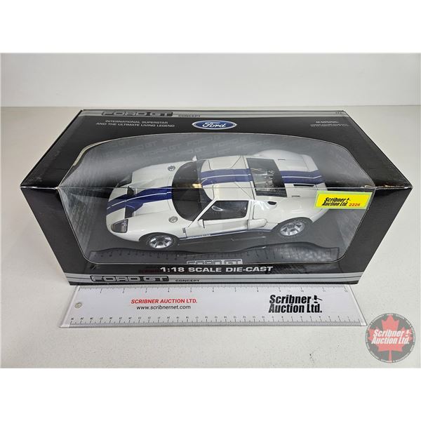 Ford GT Concept (White) (Scale 1:18) (Box Measures : 5-1/2"H x 13-1/2"W x 6-3/4"D)