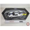 Image 1 : Ford GT Concept (White) (Scale 1:18) (Box Measures : 5-1/2"H x 13-1/2"W x 6-3/4"D)