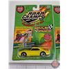 Image 2 : Road Champs (2) : Shock Racers ~ Crankin' It Up - 1969 Camero - '34 Ford (Scale 1:64)