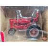 Image 3 : CASE Farmall M Tractor w/ Farmer (ERTL 75) (Scale 1:64) (Box Measures : 2-3/4"H x 3-1/2"W x 3"D)