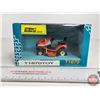Image 2 : Kubota Lawn Tractor : T1870 (Scale 1:24) (Box Measures : 3-1/2"H x 6"W x 3-1/2"D)
