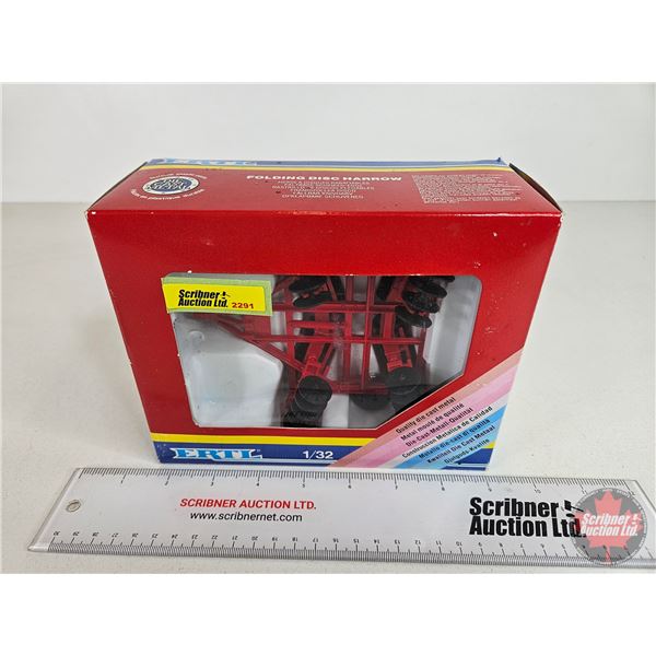 Folding Disc Harrow (ERTL) (Scale 1:32) (Box Measures : 6"H x 7-1/2"W x 3-1/4"D)
