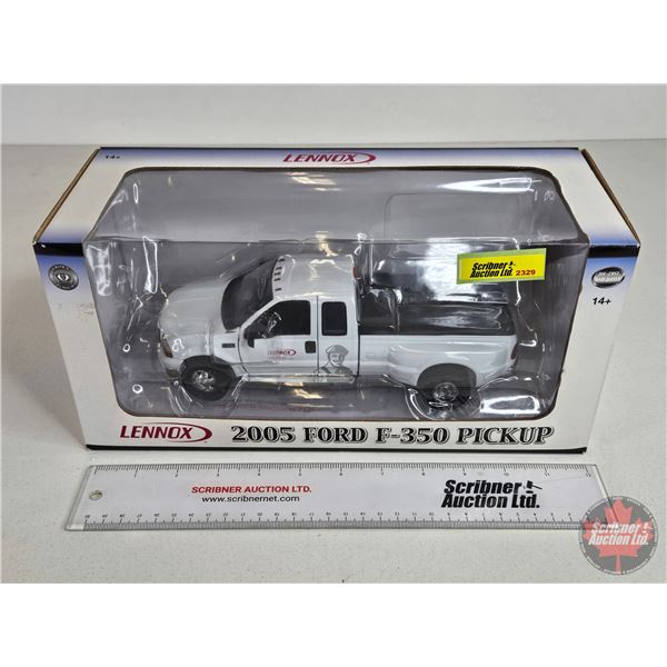 Lennox 2005 Ford F-350 Pickup w/ Tonneau Cover (Scale 1:25) (Box Measures : 6"H x 12-1/2"W 5-1/4"D)
