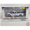 Image 2 : Lennox 2005 Ford F-350 Pickup w/ Tonneau Cover (Scale 1:25) (Box Measures : 6"H x 12-1/2"W 5-1/4"D)