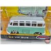 Image 3 : Dub City OldSkool (2) (Jada Toys) - '62 VW Bus - '59 VW Beetle (Scale 1:64)