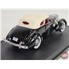Image 7 : Model Car : 1937 Cord 812 Supercharged (In Case) (Scale 1:43) (Case Measures : 4-1/4"H x 8-3/4"W x 3