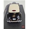 Image 8 : Model Car : 1937 Cord 812 Supercharged (In Case) (Scale 1:43) (Case Measures : 4-1/4"H x 8-3/4"W x 3