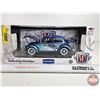 Image 2 : M2 Machines : 1952 VW Beetle Deluxe Model S28 (Scale : 1:24) (Box Measures : 4-1/2"H x 10"W x 5"D)