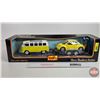 Image 2 : Show Haulers Series : Volkswagen Van Samba w/ Volkswagen New Beetle ~ Special Edition (Maisto) (Scal