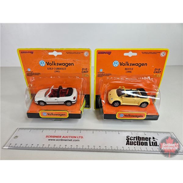 Volkswagen (2) :  - 1993 Gold Cabriolet - 1998 Beetle (Scale 1:43)
