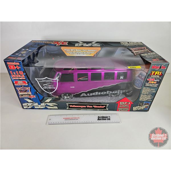 Urban R/C Volkswagen Van Samba : Remote control Vehicle w/ MP3 Player Hookup (Maisto) (Scale 1:10) (