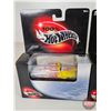 Image 2 : Hot Wheels (5) :  - Blown '34 Ford (Collector No. 05 2002) - Plymouth Barracuda Funny Car (Collector