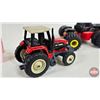 Image 10 : Versatile Tractors (4) : - 836 First Edition - 936 First Edition - 500 - 2210 (Scale 1:64)