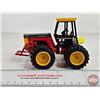 Image 3 : Versatile 276 Bi-Directional Tractor : First Edition w/ Duels  (Scale 1:32)