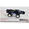 Image 4 : New Holland High Clearance Sprayer (ERTL) (Scale 1:64)