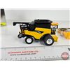 Image 7 : New Holland CR Twin Rotor Combine : 2005 Farm Show Edition (ERTL) (Scale 1:64) (Box Measures : 4"H x