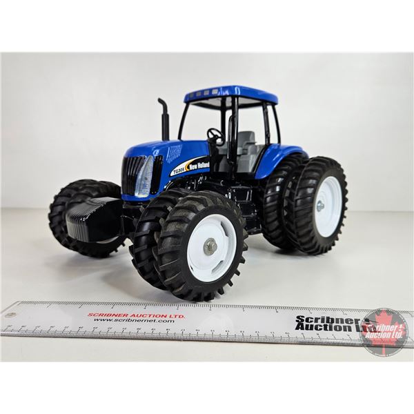 New Holland TG305 Tractor : Setting The Pace Louisville, KY 2007 (Duels) (Scale 1:16)