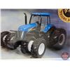Image 4 : New Holland TJ530-TG305 Tractors 2- Piece Set : Launch Edition Phoenix 2006 (Scale 1:64) (Box Measur