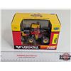 Image 1 : Versatile 1150 Tractor w Duels (Scale 1:64) (Box Measures : 4-1/2"H 6-1/2"W x 4"D)