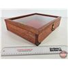 Image 5 : Counter Top Display Case : Glass Flip Top (Note: Small Crack in Glass) (Total Measures: 3-1/2"H x 14