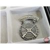 Image 12 : Collector Combo : Badges / Pins / Patch (Gun Theme) (11) + Pin Backs with Display Box / Glass Lid (M