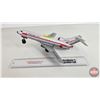 Image 2 : Tin Toy : Airplane "Boeing 727" (Batt Op) (Japan) (12-1/2"L)