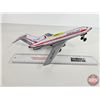 Image 6 : Tin Toy : Airplane "Boeing 727" (Batt Op) (Japan) (12-1/2"L)