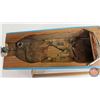 Image 13 : 1950's Wooden Toy Boat with Working Outboard Motor (Batt Op) (Consignor Note : Motor works on its ow