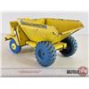 Image 5 : LUMAR Tin Toy Dump Truck (5-1/2"H x 7"W x 12-1/2"D)
