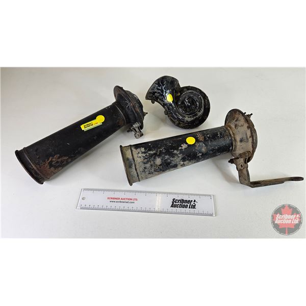 Vintage Car Horns (3) (Longest Measures with Bracket : 16"L)